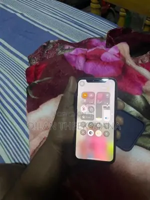 Apple iPhone XS (Used)