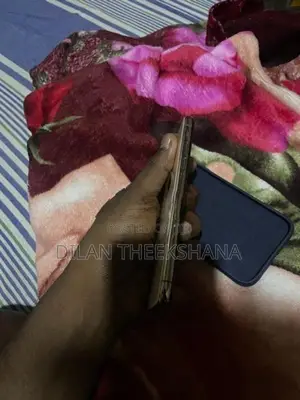 Apple iPhone XS (Used)