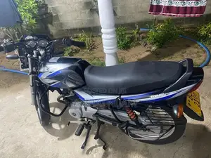 Bajaj CT100 2024