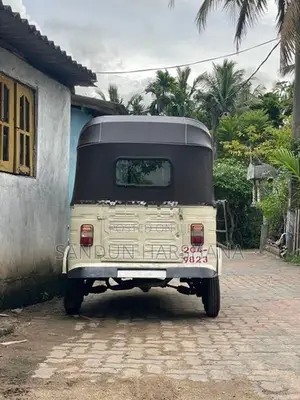 Bajaj RE 1998