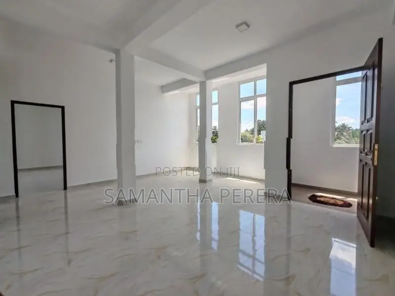 3,200 Sq.Ft Office Space for Rent Pannipitiya