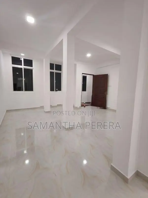 3,200 Sq.Ft Office Space for Rent Pannipitiya