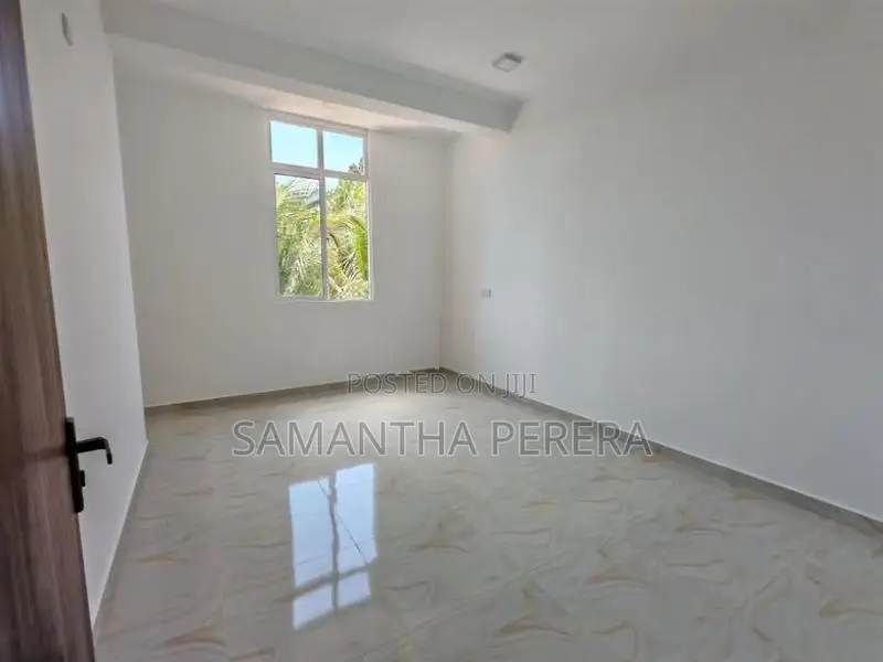 3,200 Sq.Ft Office Space for Rent Pannipitiya