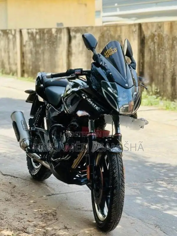 Bajaj Pulsar 220F 2012