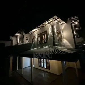 2 Story House For Sale in Oruwala