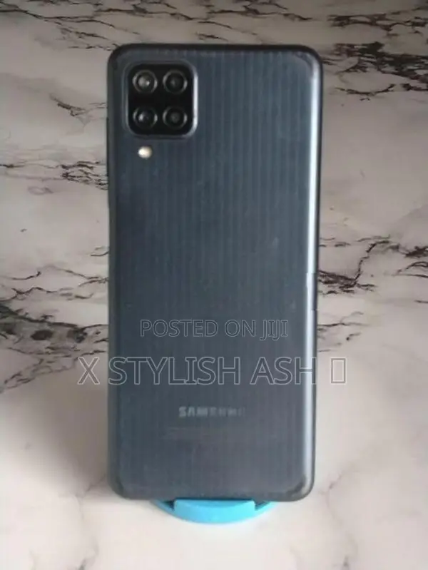 Samsung Galaxy M12 4GB 64GB (Used)