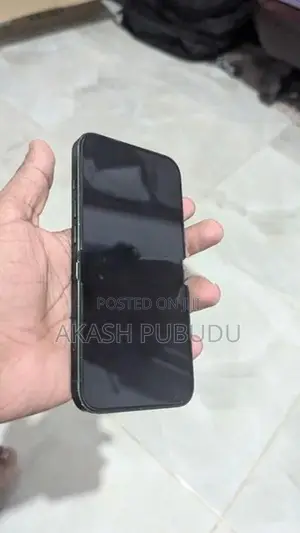 Apple iPhone 13 (Used)
