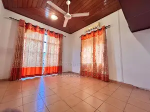 4 Bedroom House for Rent in Kottawa
