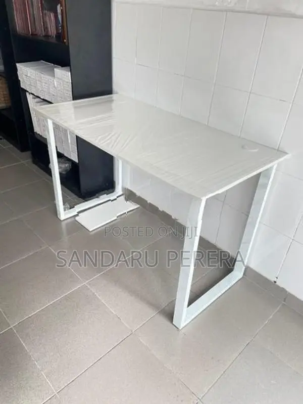 White Computer Table With Steel Leg (099)