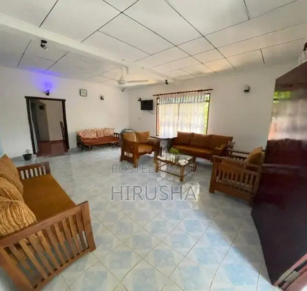 House for Sale in Gintota