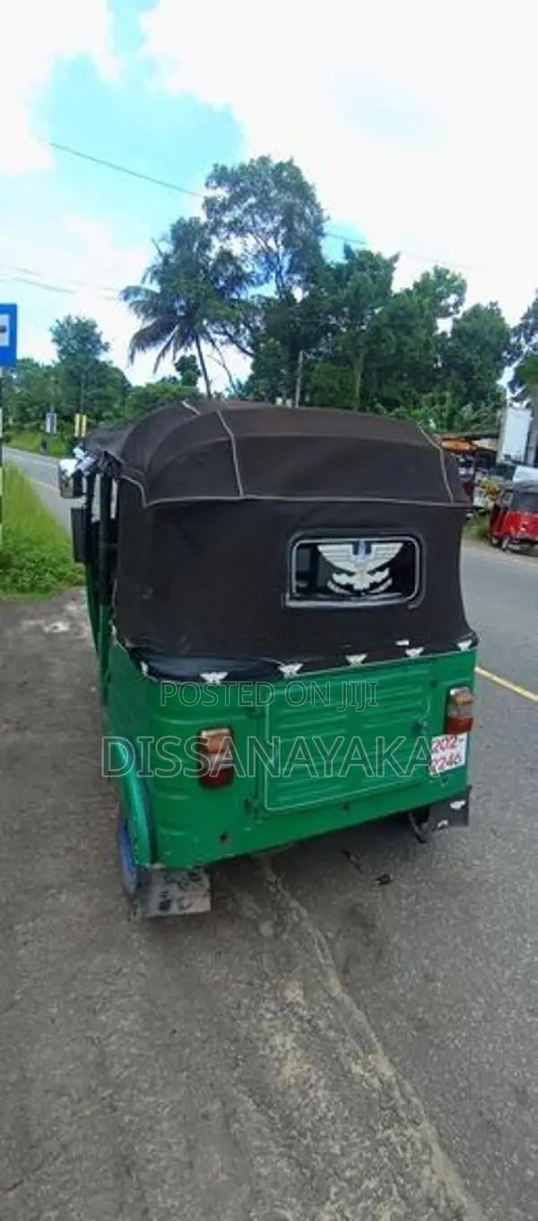 Bajaj RE 1996