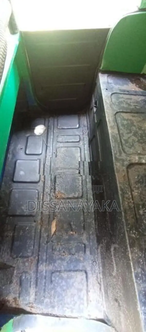 Bajaj RE 1996