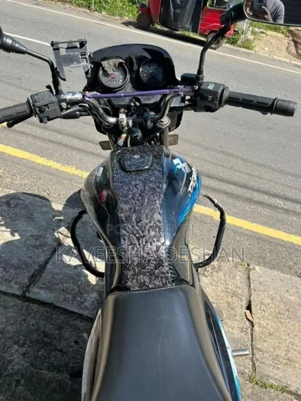 Bajaj Discover 2007