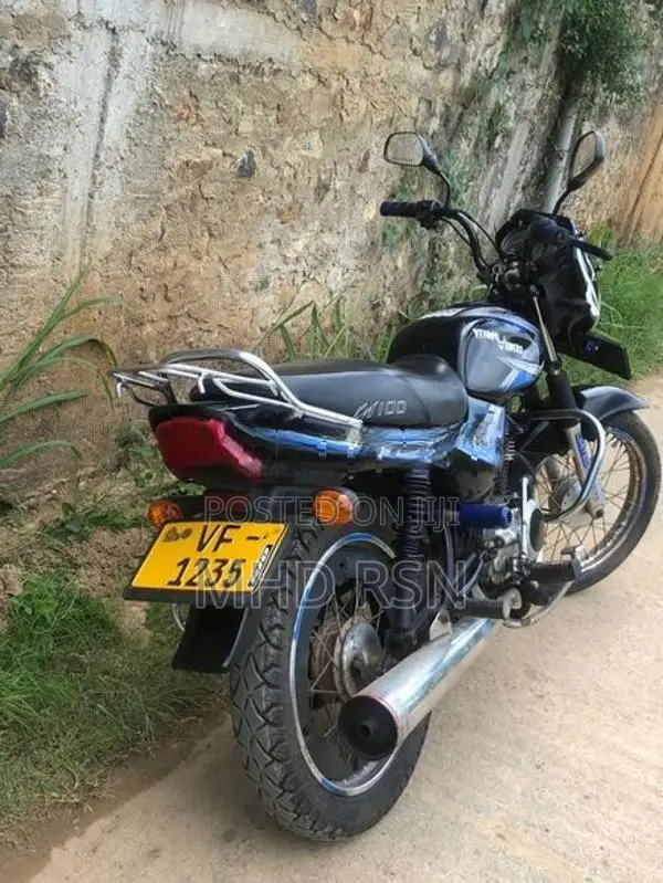 Bajaj CT100 2009