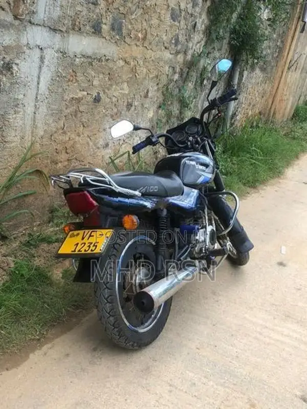 Bajaj CT100 2009