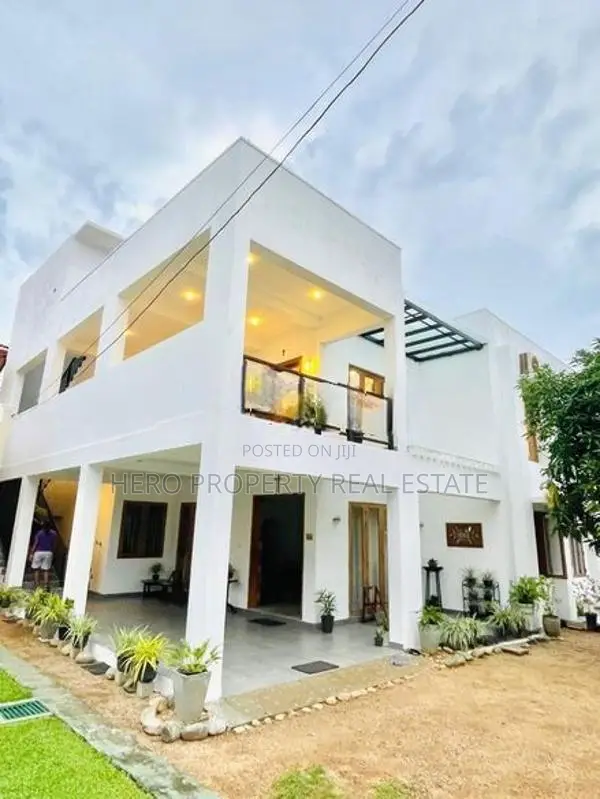 Luxury modern house for rent in dehiwala