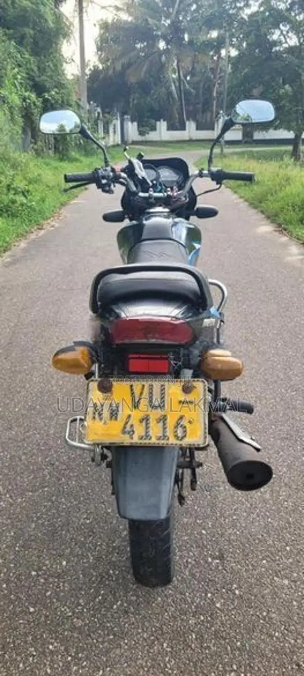 TVS Metro 2010