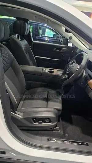 Cadillac HONGQI R ROYCE E HS9 2026