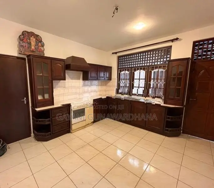 Modern 5BR House for Rent in Malabe
