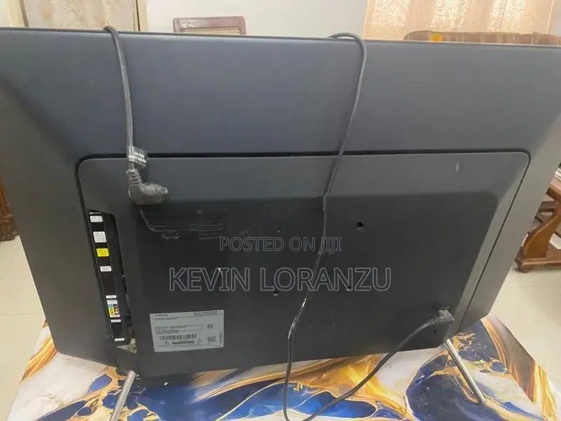 Internet Samsung TV ,Stand With A Cabinet
