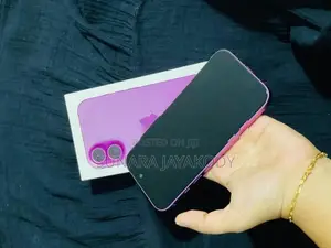 Apple iPhone 16 (Used)