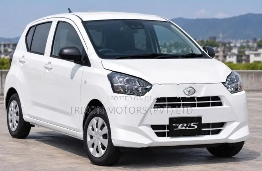 Daihatsu Mira XSA3 2025