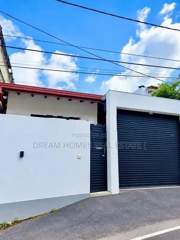 Modern House For Sale – Malabe, Thunandahena Road