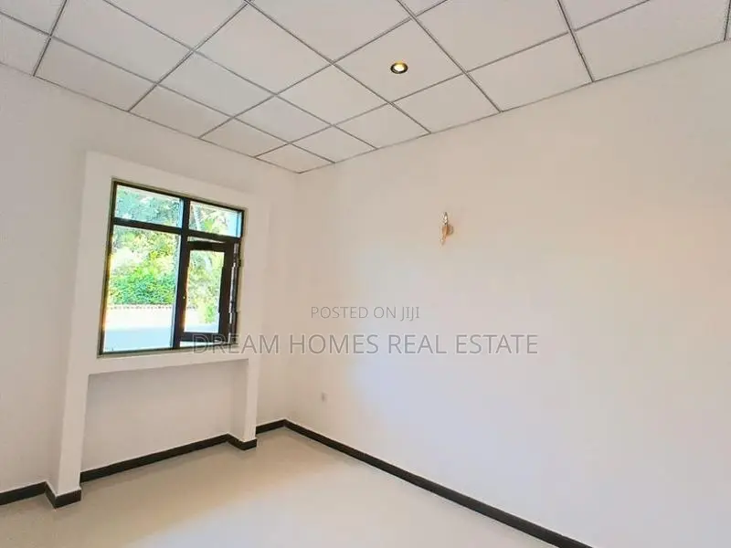 Brand-New 3 Bedroom House For Sale In Homagama – Diyagama