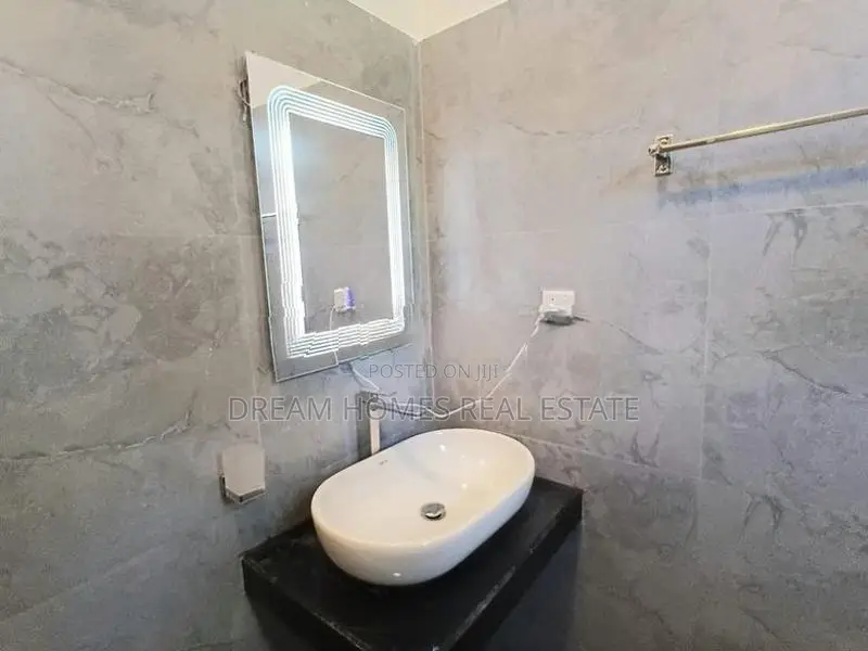 Brand-New 3 Bedroom House For Sale In Homagama – Diyagama