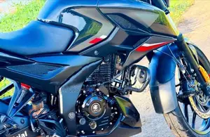 Bajaj Pulsar N160 2025