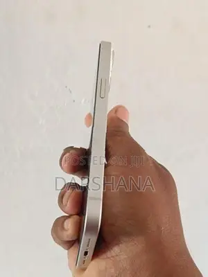 Apple iPhone 13 (Used)