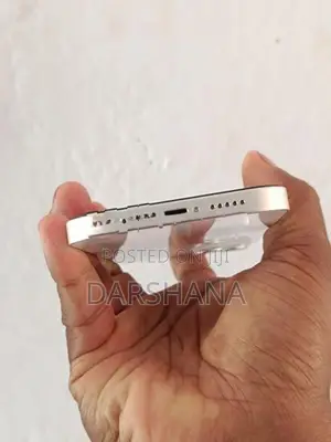 Apple iPhone 13 (Used)