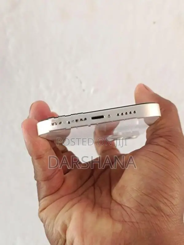 Apple iPhone 13 (Used)