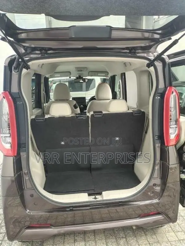 Nissan Roox 2024