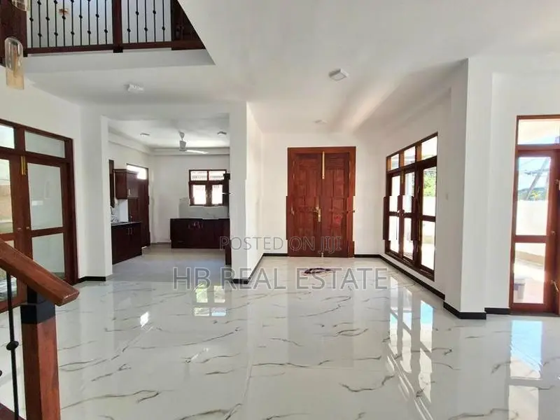 Newly Build Three Story House For Sale In Piliyandala