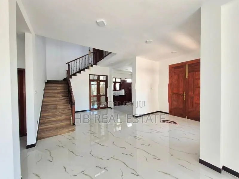 Newly Build Three Story House For Sale In Piliyandala