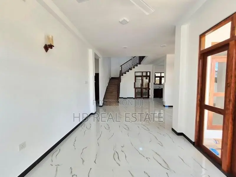 Newly Build Three Story House For Sale In Piliyandala