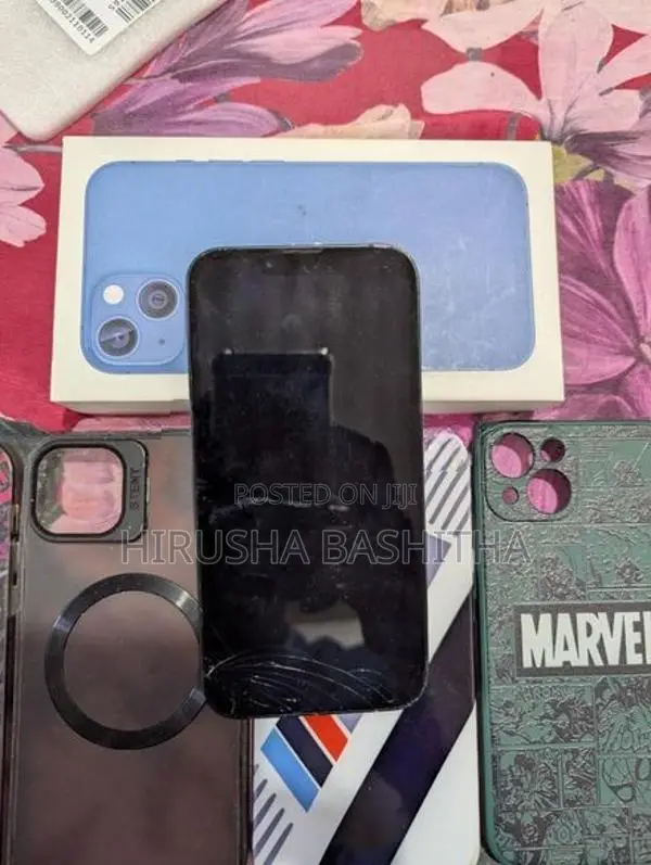 Apple iPhone 13 (Used)