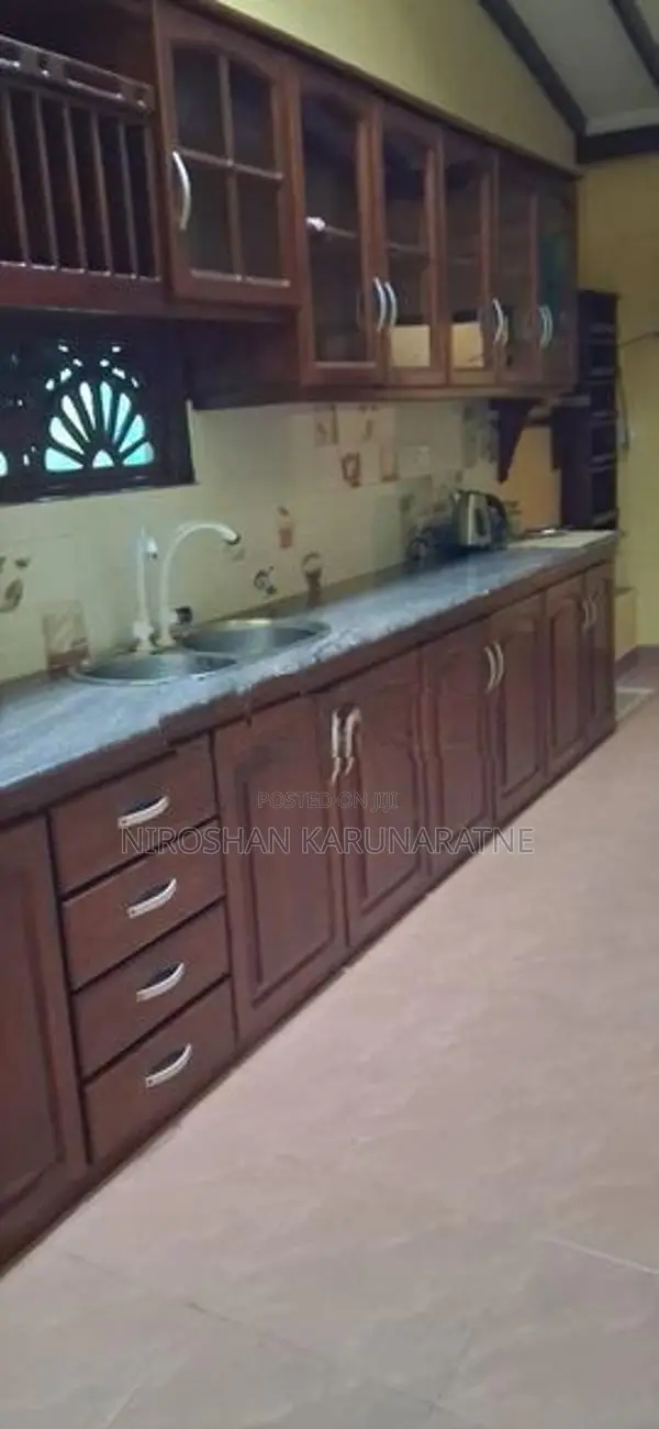 Single Storey House for Sale in Ekala