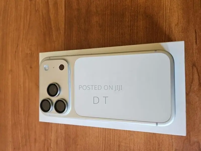 Apple iPhone 17 Pro X/A) (Used)