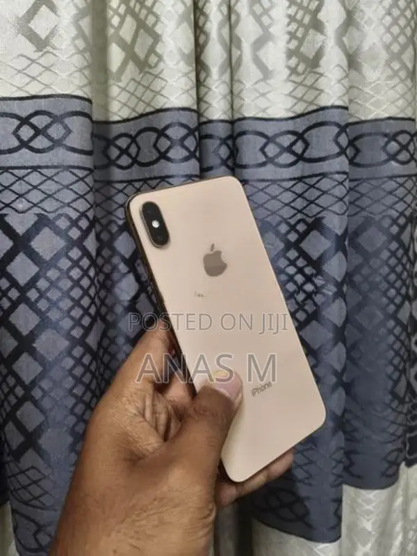 Apple iPhone XS Max (Used)