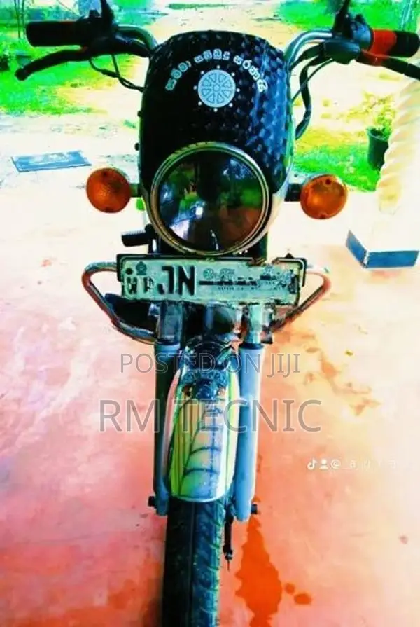 Bajaj Boxer 2004