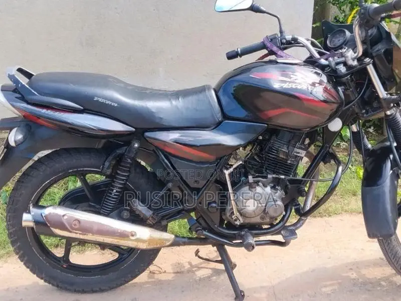 Bajaj RE 2011