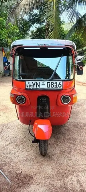 Bajaj RE Standard 2011