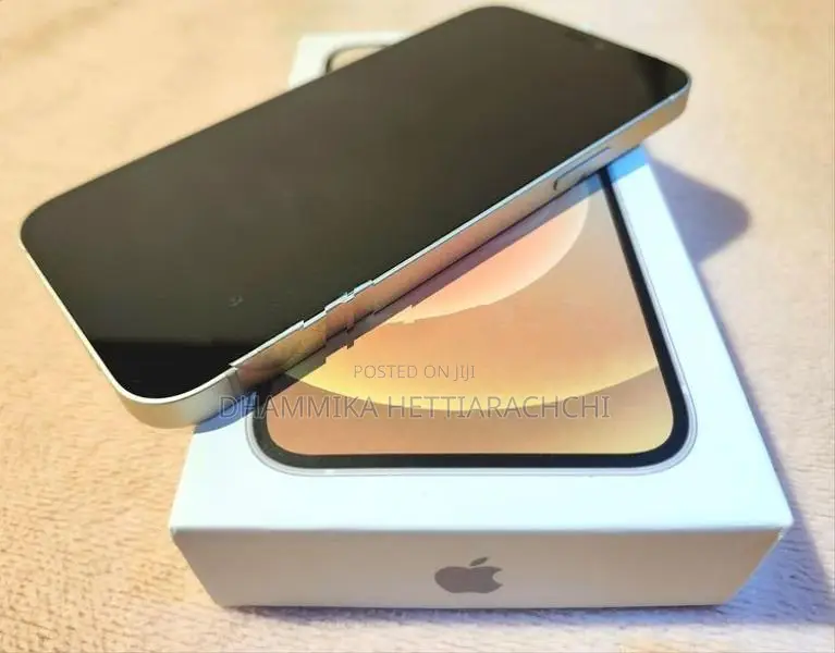 Apple iPhone 12 128GB (Used)