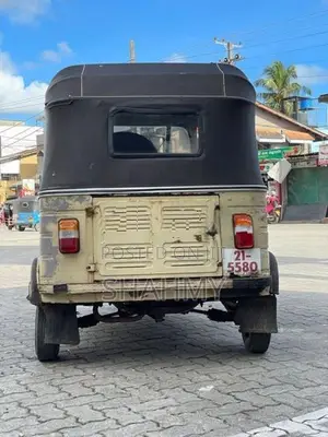 Bajaj RE 1988