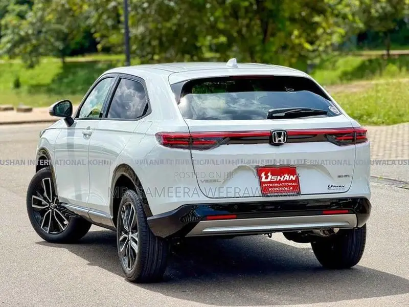 Honda Vezel premium z 2026