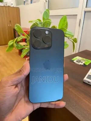 Apple iPhone 15 Pro (Used)
