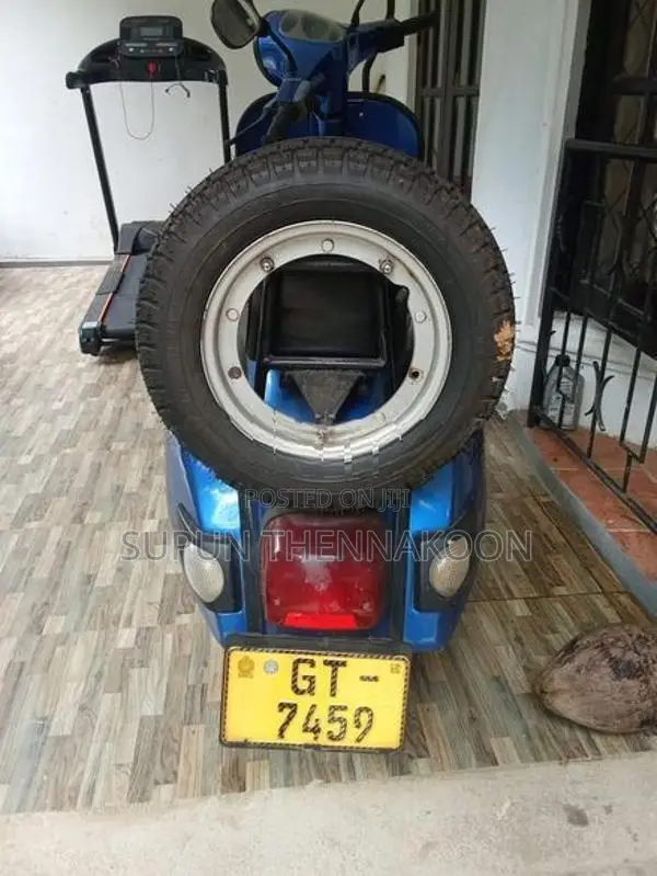 Bajaj Classic SL 2000