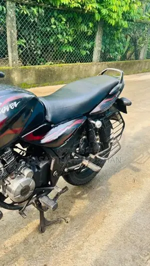 Bajaj Discover 2010